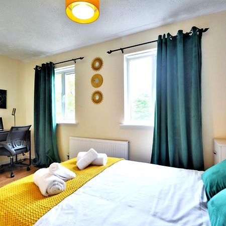 Manchester Townhouse By Bevolve - 4 Bedrooms - Free Parking Экстерьер фото